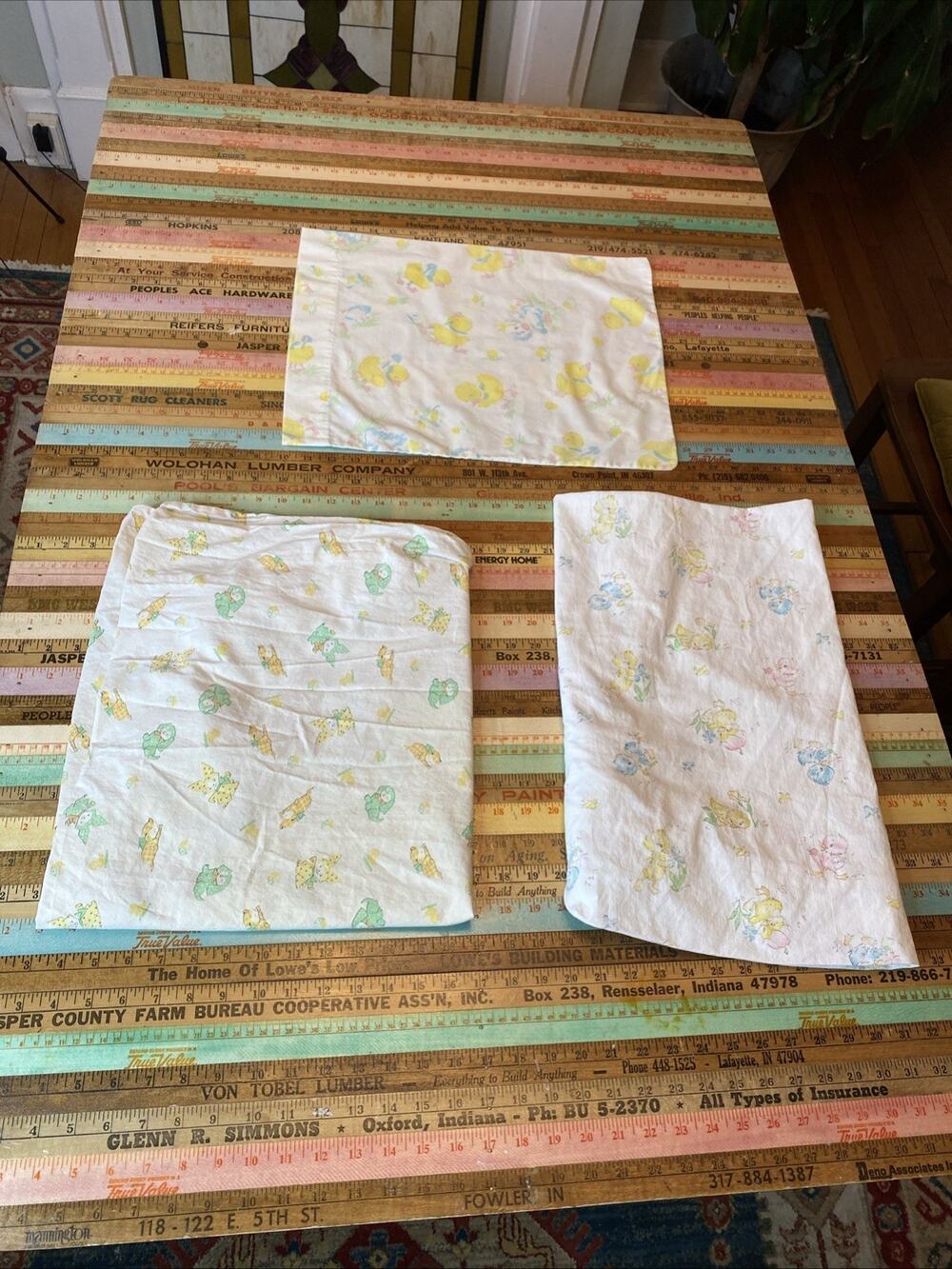 Vtg 70s Crib Sheet Yellow Bear Bunny Cats Bears Baby Retro Kitschy 3 Pcs Fabric